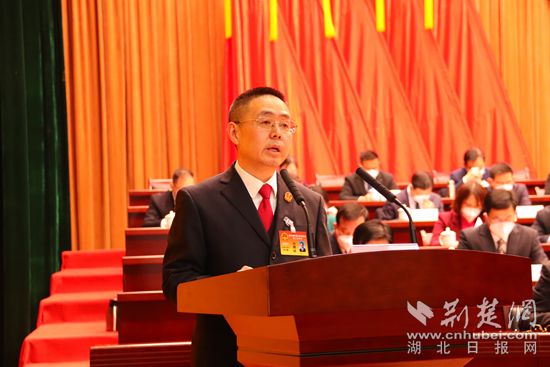 市中級(jí)人民法院院長李文鋒作終極人民法院工作報(bào)告_副本.jpg